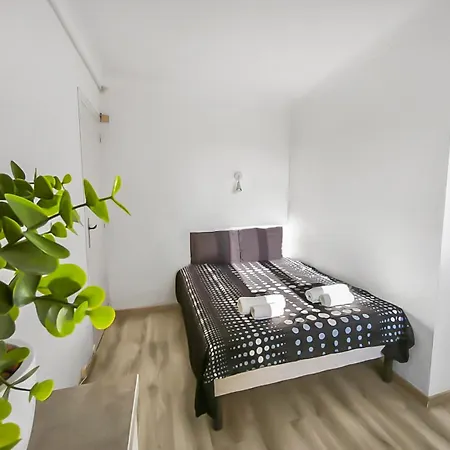 T2 Lumineux, 4 Pers, Clim Et Balcon Apartmán